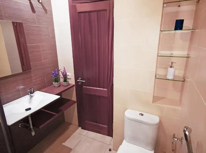 Citybeach - Parking & Wifi Apartment